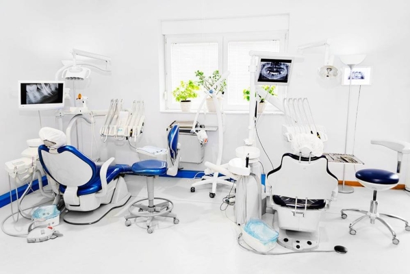 مرکز دندان سیانت